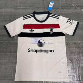 https://www.camisetasdefutbolshop.com/image/cache/20240722SX/camiseta-manchester-united-2024-2025-blanco-001-shop-270x270.jpg